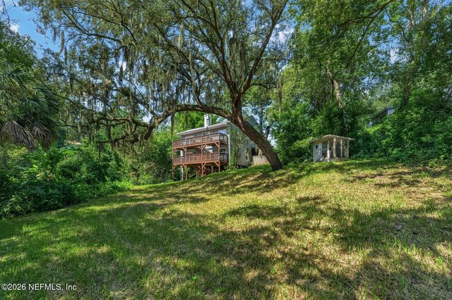 3767 HERMITAGE Road E, Jacksonville, FL 32277