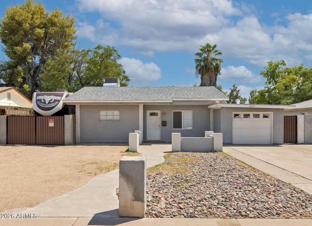 1611 E CEDAR Street, Tempe, AZ 85281