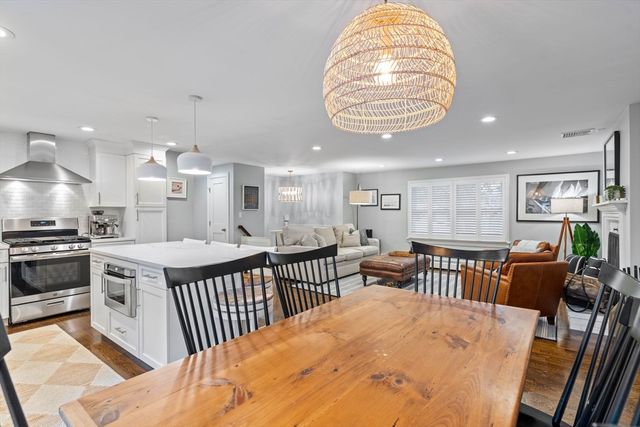 11 Taft St, Marblehead, MA 01945