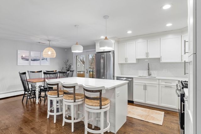 11 Taft St, Marblehead, MA 01945
