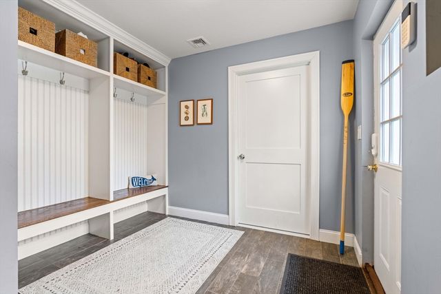 11 Taft St, Marblehead, MA 01945