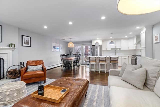 11 Taft St, Marblehead, MA 01945