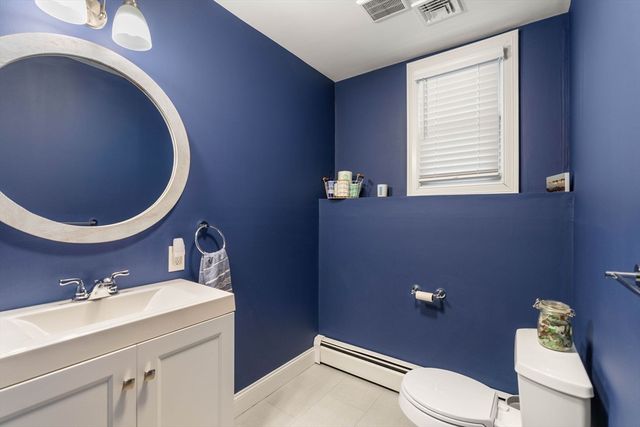 11 Taft St, Marblehead, MA 01945