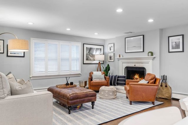 11 Taft St, Marblehead, MA 01945