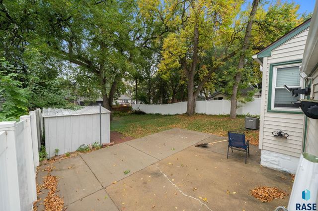 2022 S Euclid Ave Avenue, Sioux Falls, SD 57105