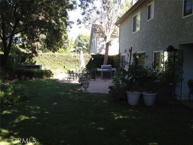 290 N Park View Drive, Oak Park, CA 91377