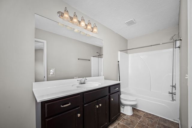 5305 Tony Lama Ln, Murfreesboro, TN 37128
