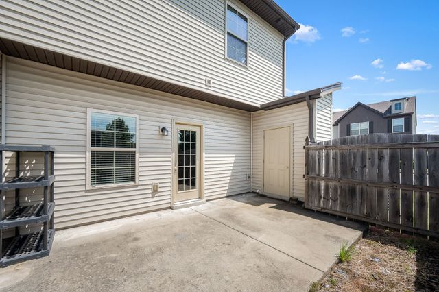 5305 Tony Lama Ln, Murfreesboro, TN 37128
