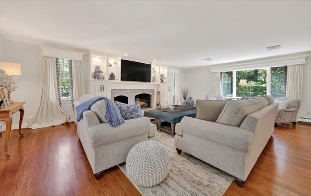 188 Forest Ave, Cohasset, MA 02025