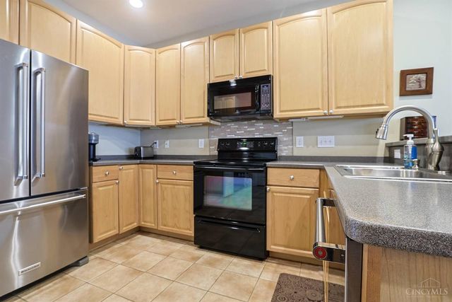 1723 Harmon Drive, Wyoming, OH 45215