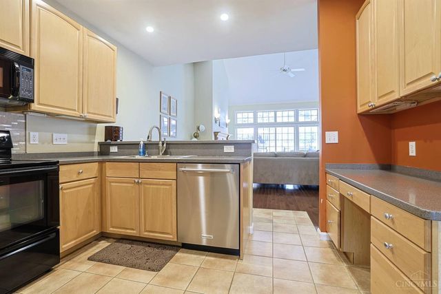 1723 Harmon Drive, Wyoming, OH 45215