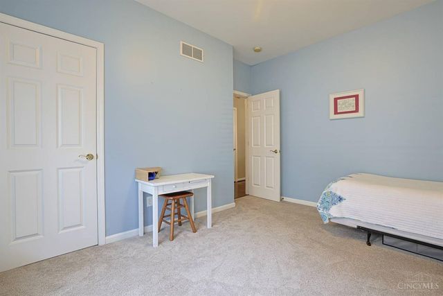 1723 Harmon Drive, Wyoming, OH 45215