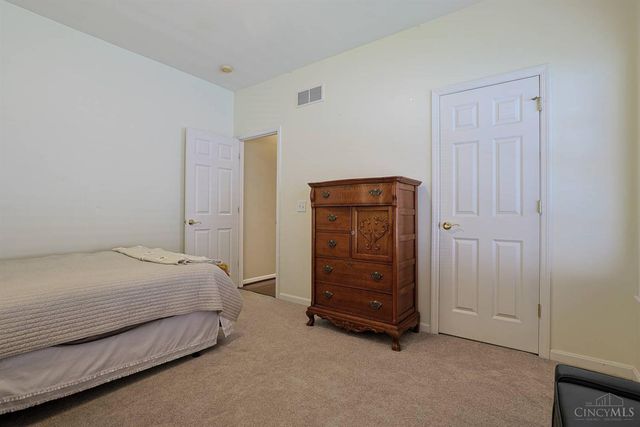 1723 Harmon Drive, Wyoming, OH 45215