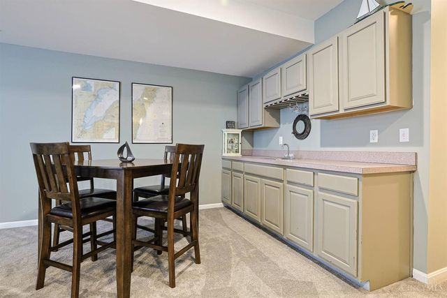 1723 Harmon Drive, Wyoming, OH 45215