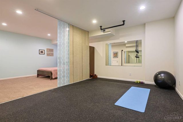 1723 Harmon Drive, Wyoming, OH 45215