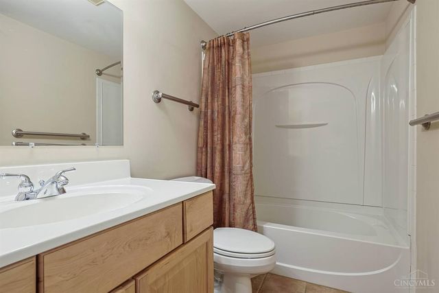 1723 Harmon Drive, Wyoming, OH 45215