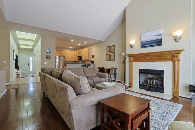 1723 Harmon Drive, Wyoming, OH 45215