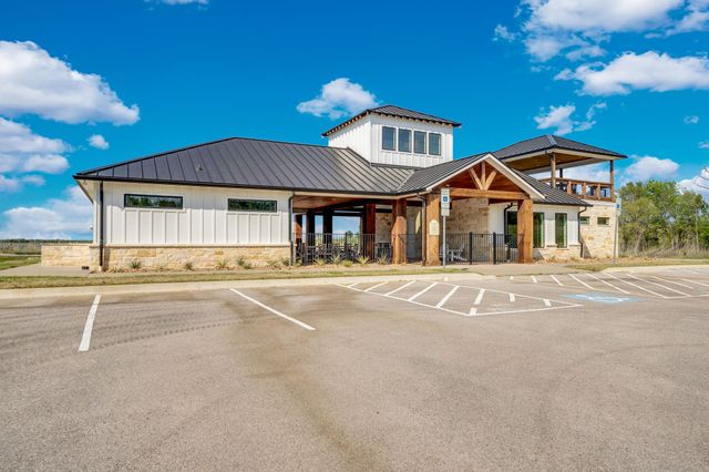 111 Barefoot Bay Boulevard, Corsicana, TX 75109