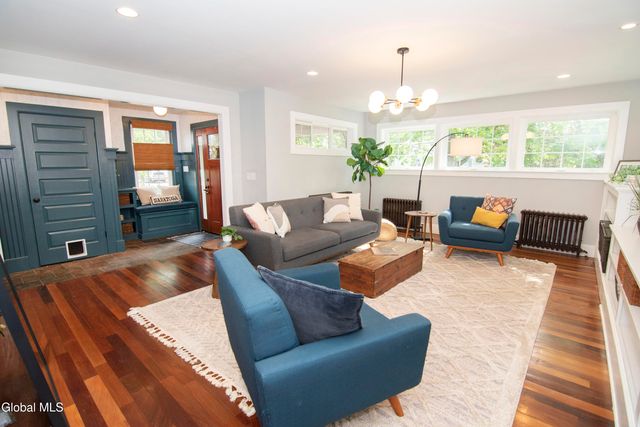 24 Walnut Street, Saratoga Springs, NY 12866