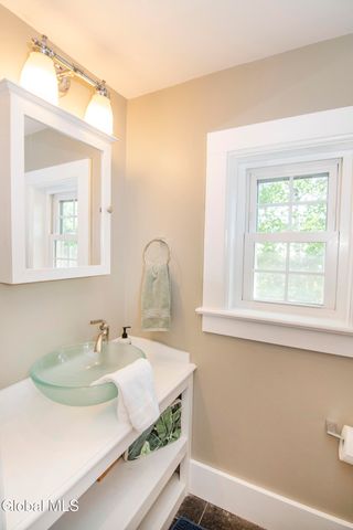 24 Walnut Street, Saratoga Springs, NY 12866