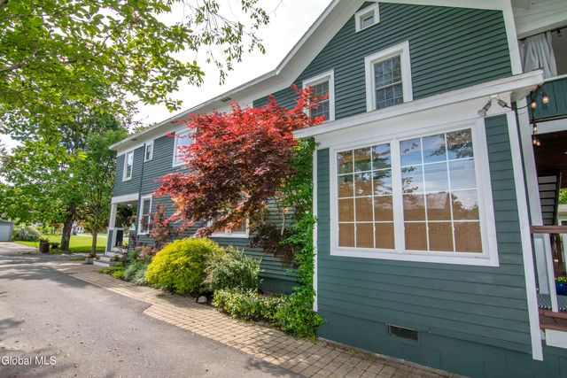 24 Walnut Street, Saratoga Springs, NY 12866