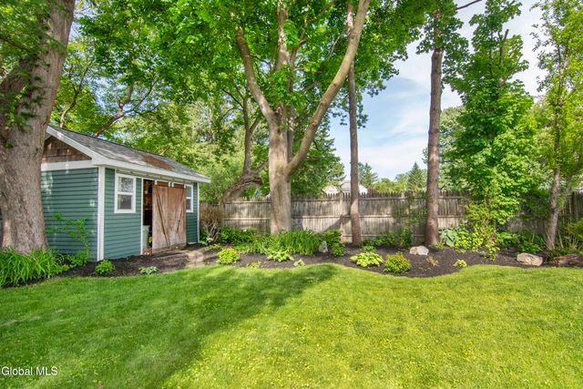24 Walnut Street, Saratoga Springs, NY 12866