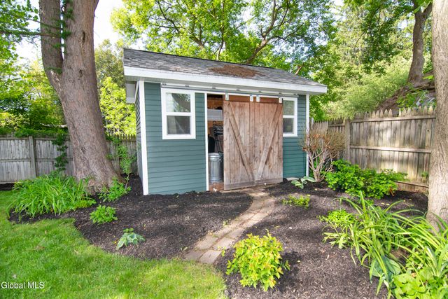 24 Walnut Street, Saratoga Springs, NY 12866