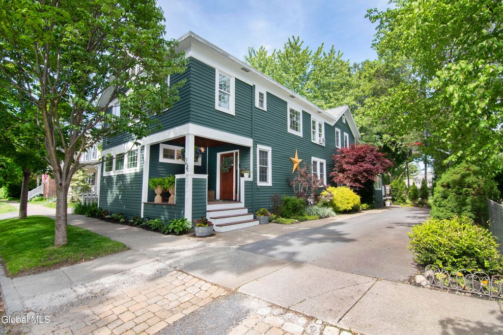 24 Walnut Street, Saratoga Springs, NY 12866