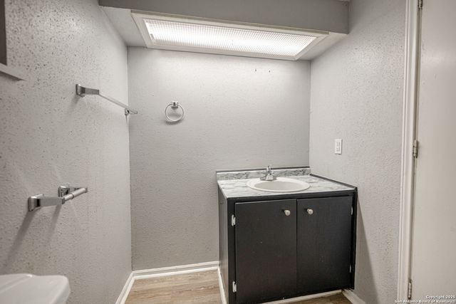 643 E Ashley, San Antonio, TX 78221