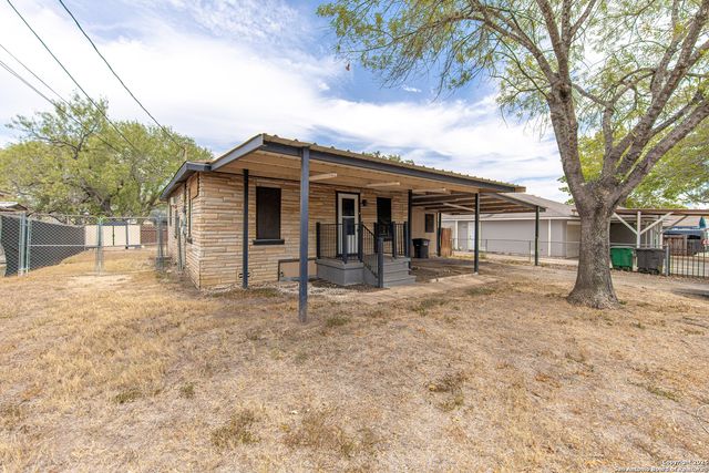 643 E Ashley, San Antonio, TX 78221