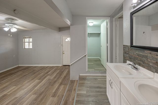 643 E Ashley, San Antonio, TX 78221