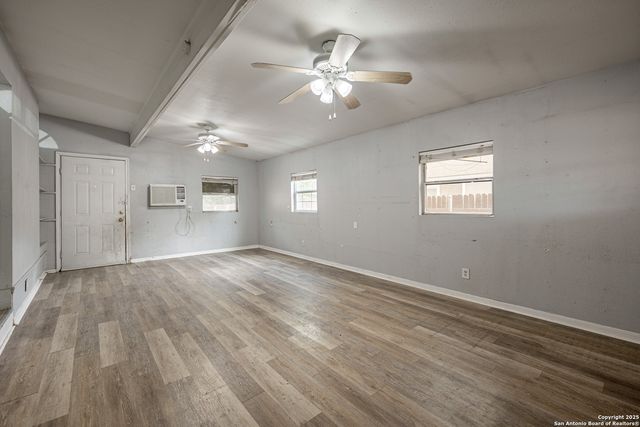 643 E Ashley, San Antonio, TX 78221