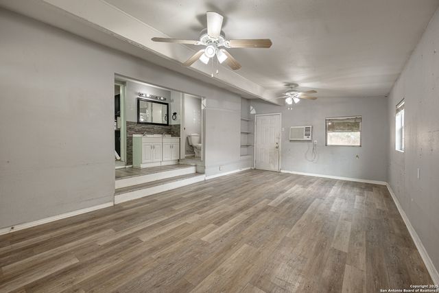 643 E Ashley, San Antonio, TX 78221