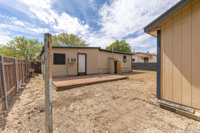 643 E Ashley, San Antonio, TX 78221
