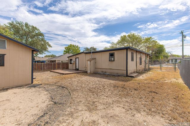643 E Ashley, San Antonio, TX 78221