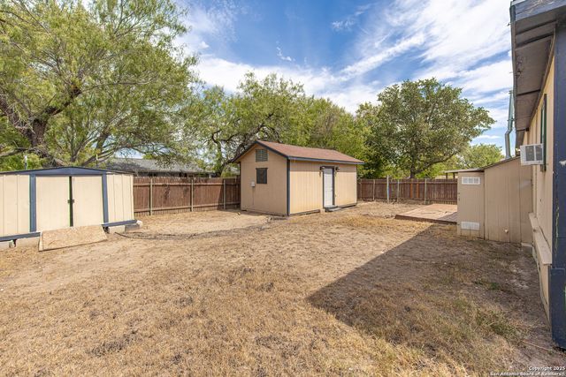 643 E Ashley, San Antonio, TX 78221