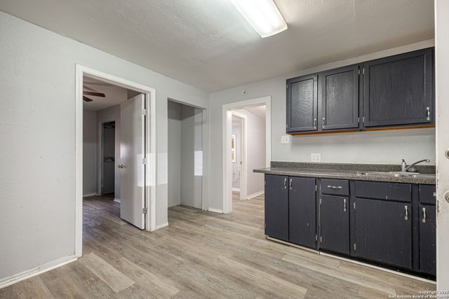 643 E Ashley, San Antonio, TX 78221