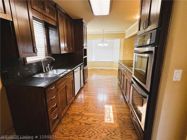 2100 S 70th Street, Fort Smith, AR 72903