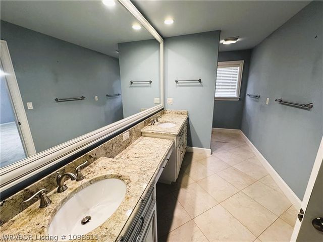2100 S 70th Street, Fort Smith, AR 72903