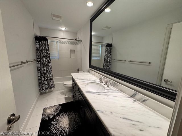 2100 S 70th Street, Fort Smith, AR 72903