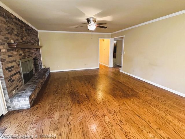 2100 S 70th Street, Fort Smith, AR 72903