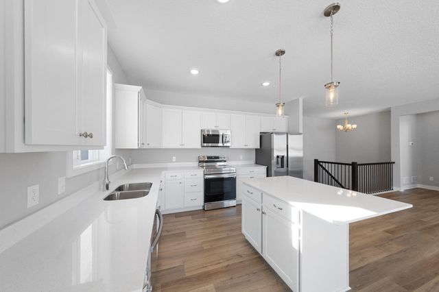 2109 Westpointe Drive, Hastings, MN 55033