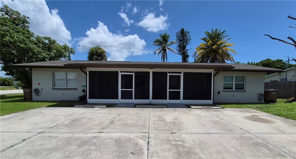 202 Cape Coral PKWY W 2, CAPE CORAL, FL 33914 — exterior