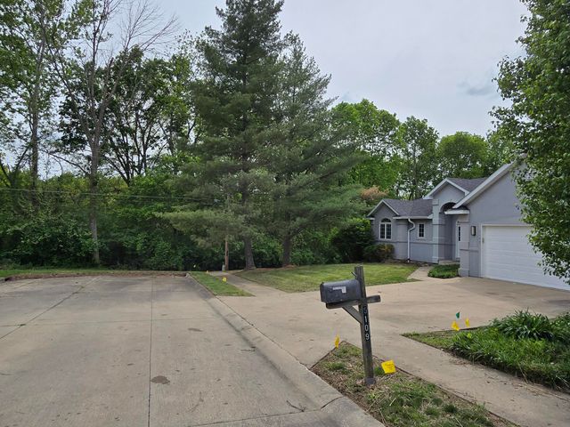 5109 BUCKEYE DR, Columbia, MO 65203