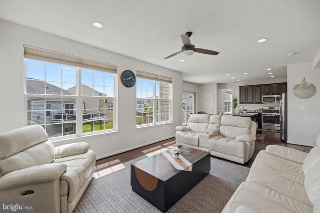15801 AERIAL VIEW RD, Woodbridge, VA 22193