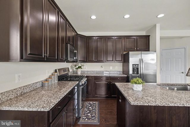15801 AERIAL VIEW RD, Woodbridge, VA 22193