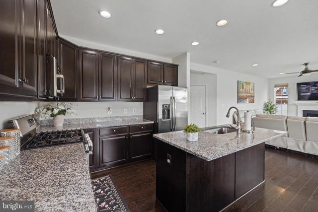15801 AERIAL VIEW RD, Woodbridge, VA 22193
