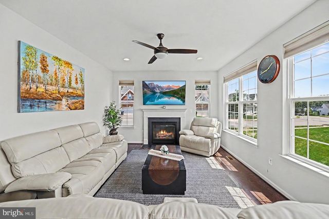 15801 AERIAL VIEW RD, Woodbridge, VA 22193