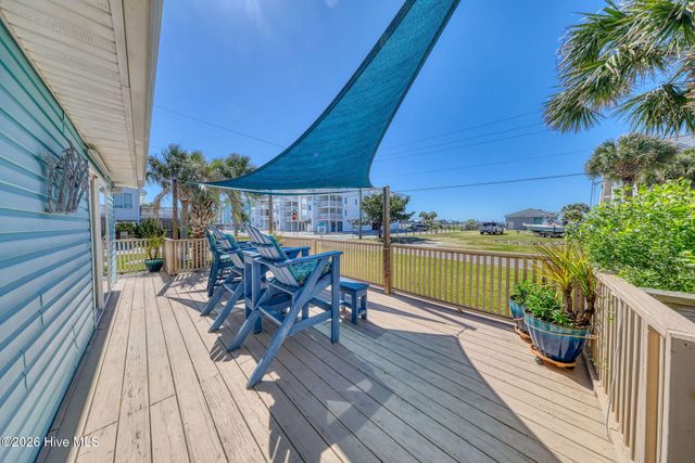 101 Delaware Avenue, Carolina Beach, NC 28428