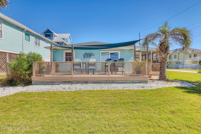 101 Delaware Avenue, Carolina Beach, NC 28428